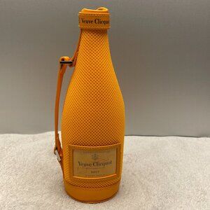 NWOT Veuve Clicquot Insulated Ice Jacket, Portable Champagne Cooler Tote, 11" T